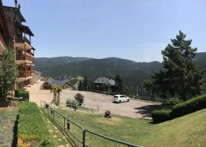 Apartamento Cerca Pista De Esqui La Molina Con Piscina Y Jardin