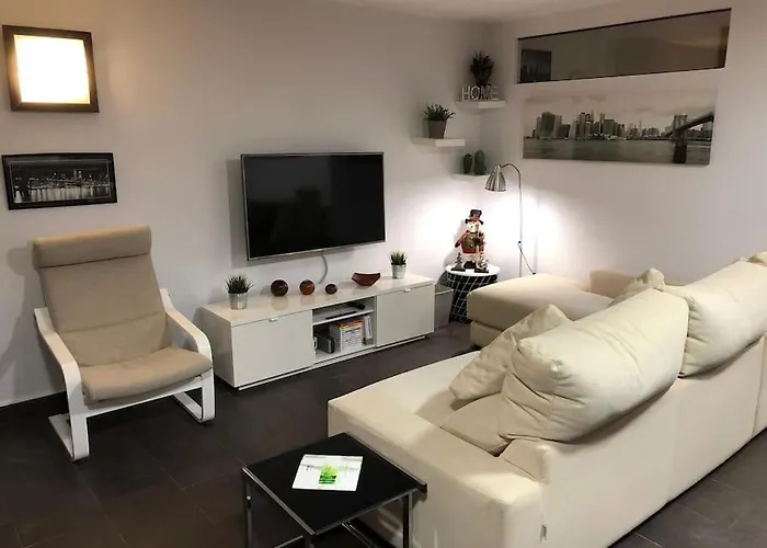 Apartamento Cerca Pista De Esqui La Molina Con Piscina Y Jardin